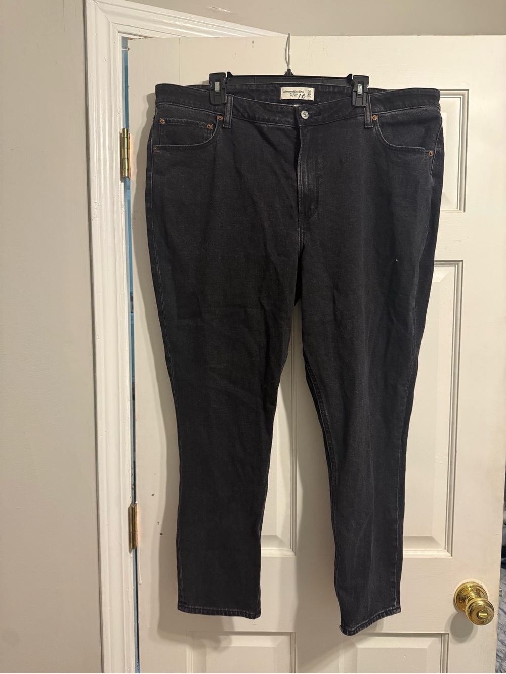 Abercrombie & Fitch Women's Black Skinny Jeans. Size 20